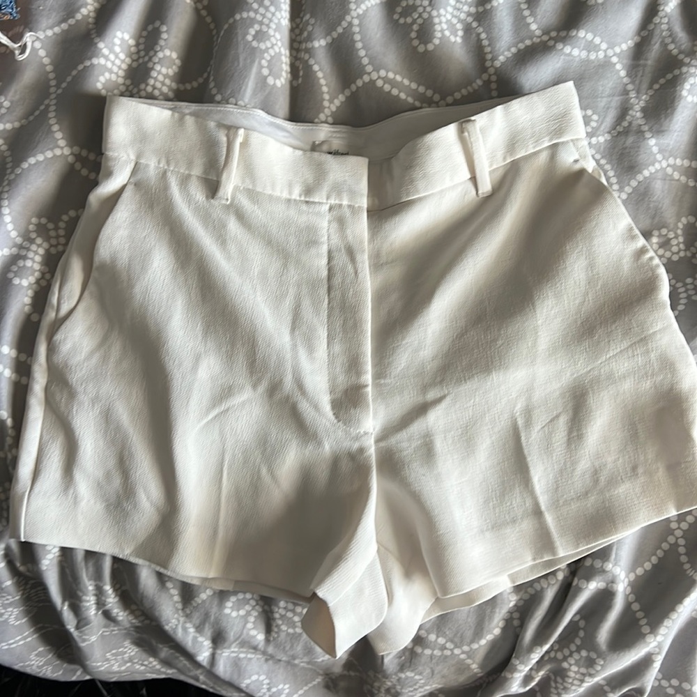Like New Wilfred Light High Waisted Shorts